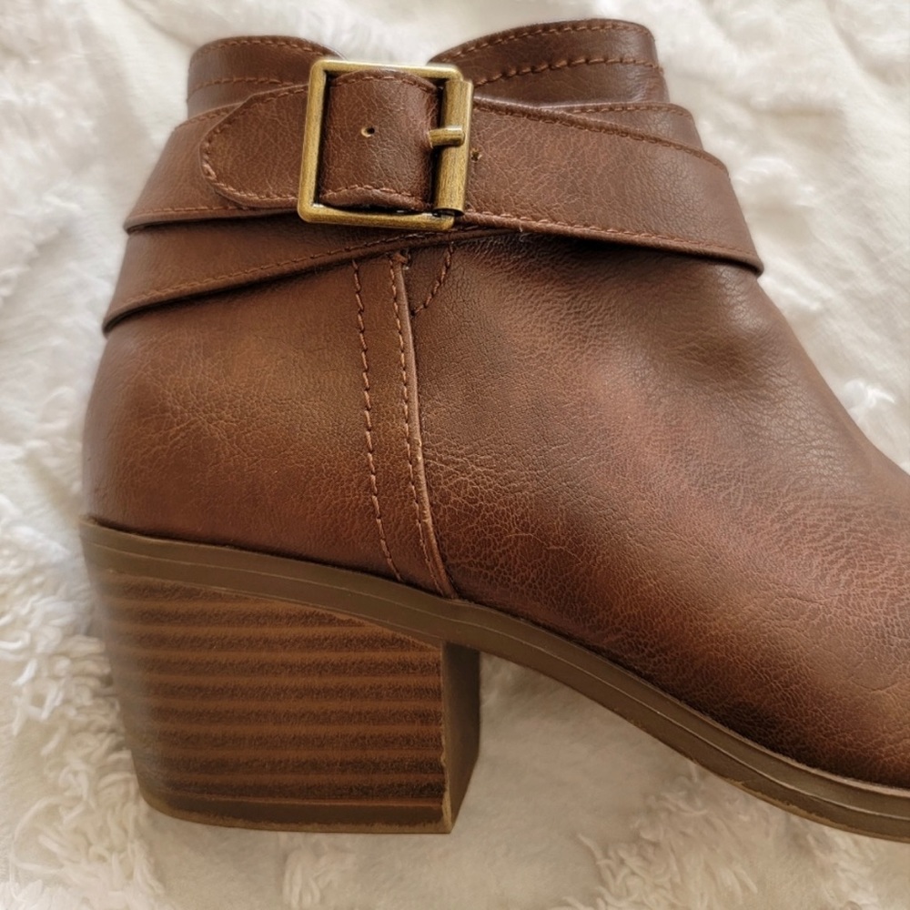 Charlotte Russe Dark Brown Low Heel Booties - Picture 4 of 11
